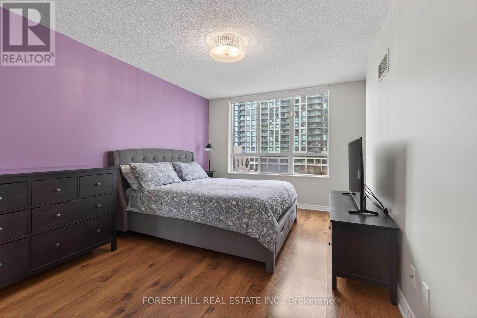 505 - 335 Rathburn Road W, Mississauga, Ontario  L5B 0C8 - Photo 18 - W12897074