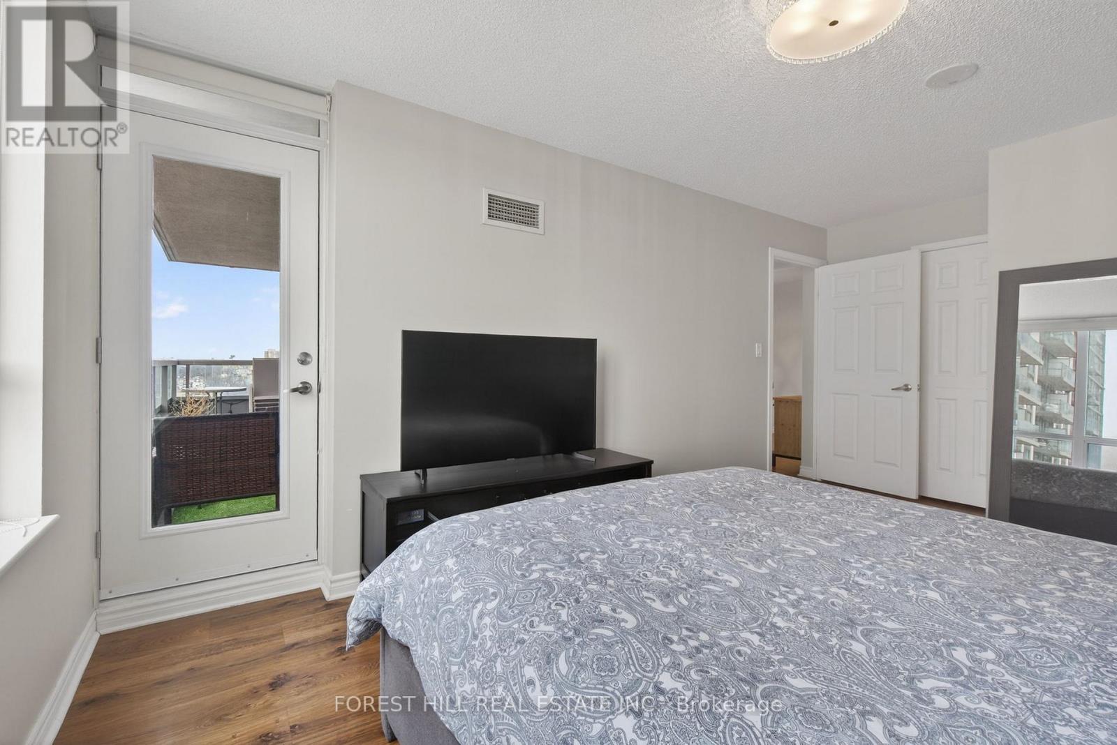 505 - 335 Rathburn Road W, Mississauga, Ontario  L5B 0C8 - Photo 19 - W12897074