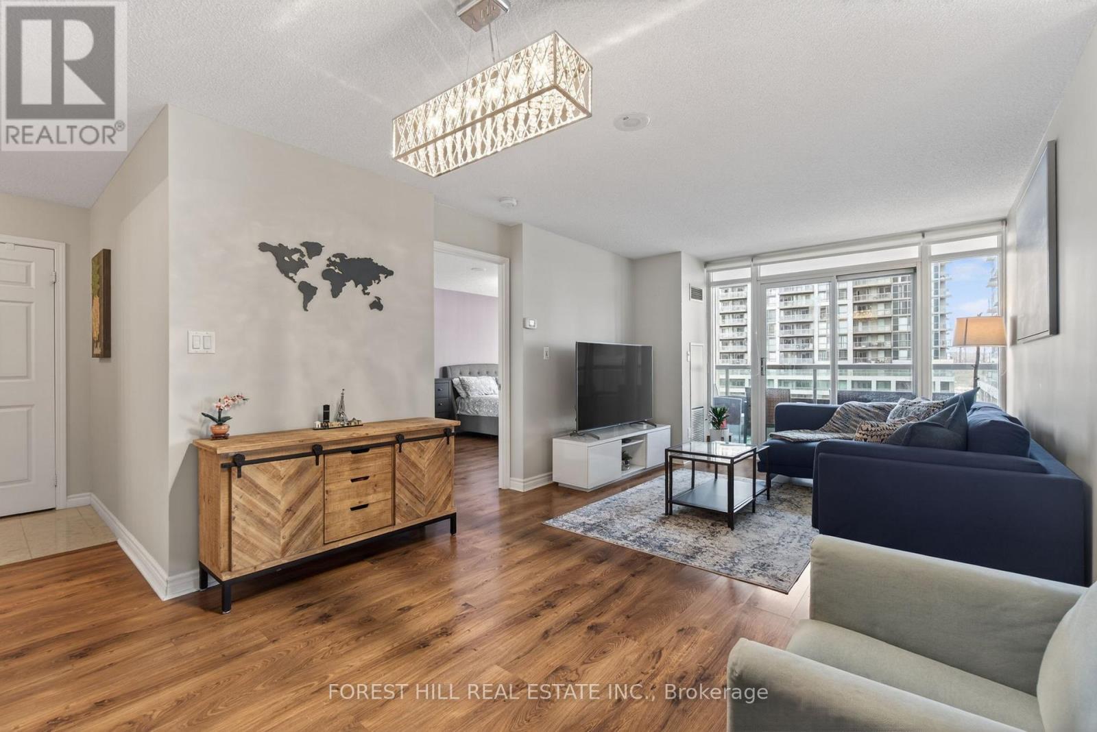 505 - 335 Rathburn Road W, Mississauga, Ontario  L5B 0C8 - Photo 8 - W12897074