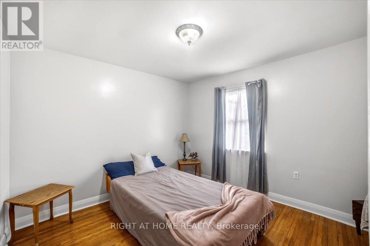 12 Vera Street, St. Catharines, Ontario  L2S 1C4 - Photo 8 - X12897016