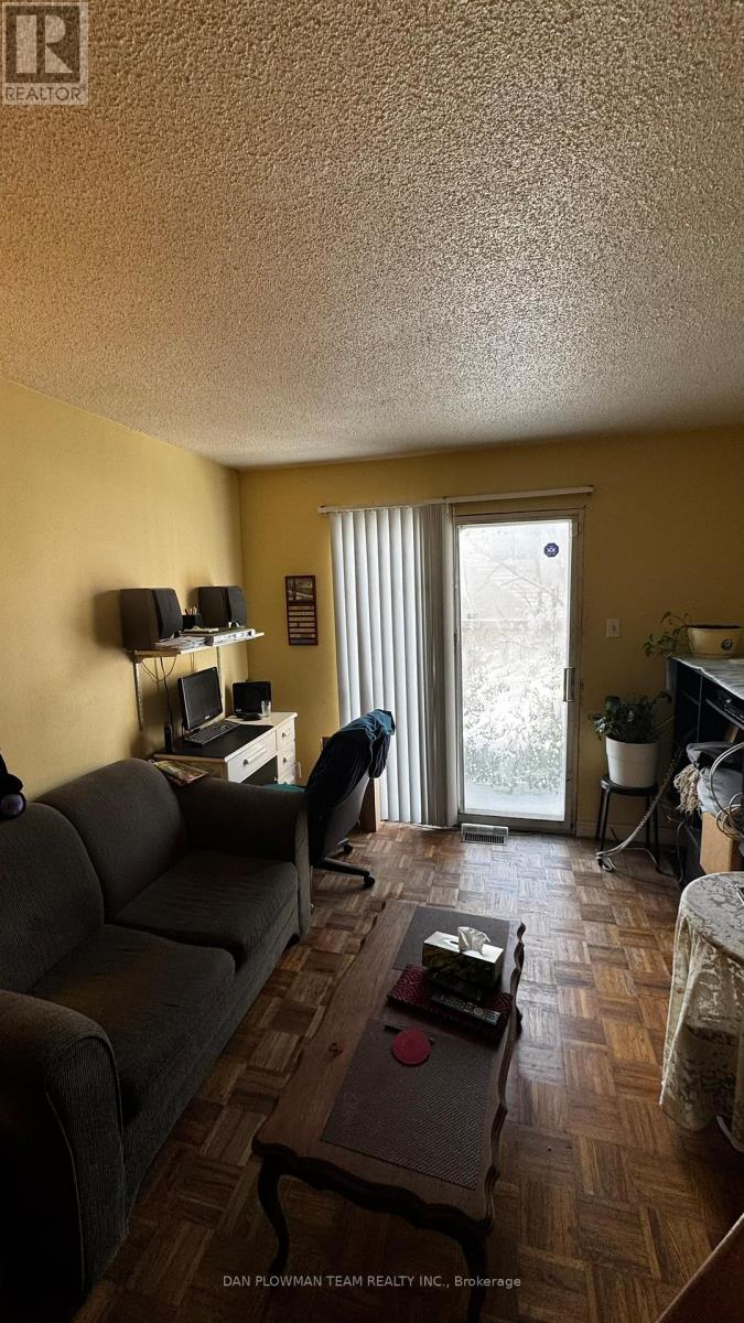 42 Plumridge Court, Ajax, Ontario  L1S 3Z8 - Photo 5 - E12893020