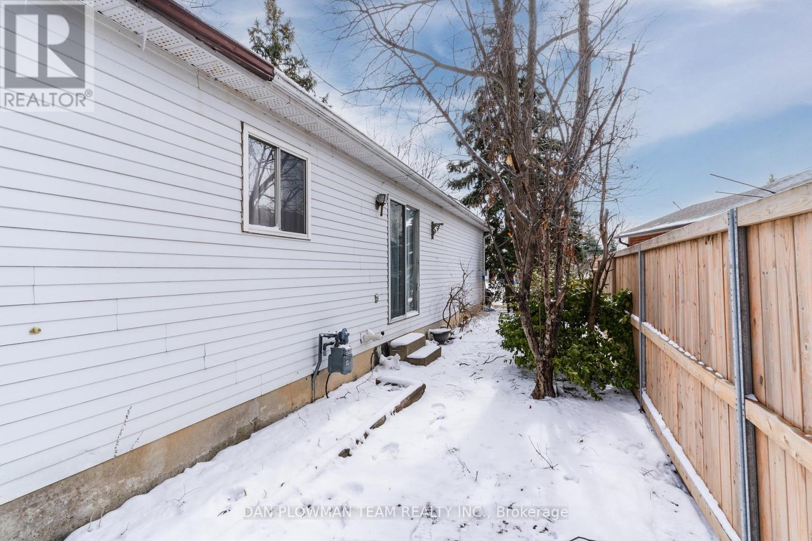 42 Plumridge Court, Ajax, Ontario  L1S 3Z8 - Photo 7 - E12893020