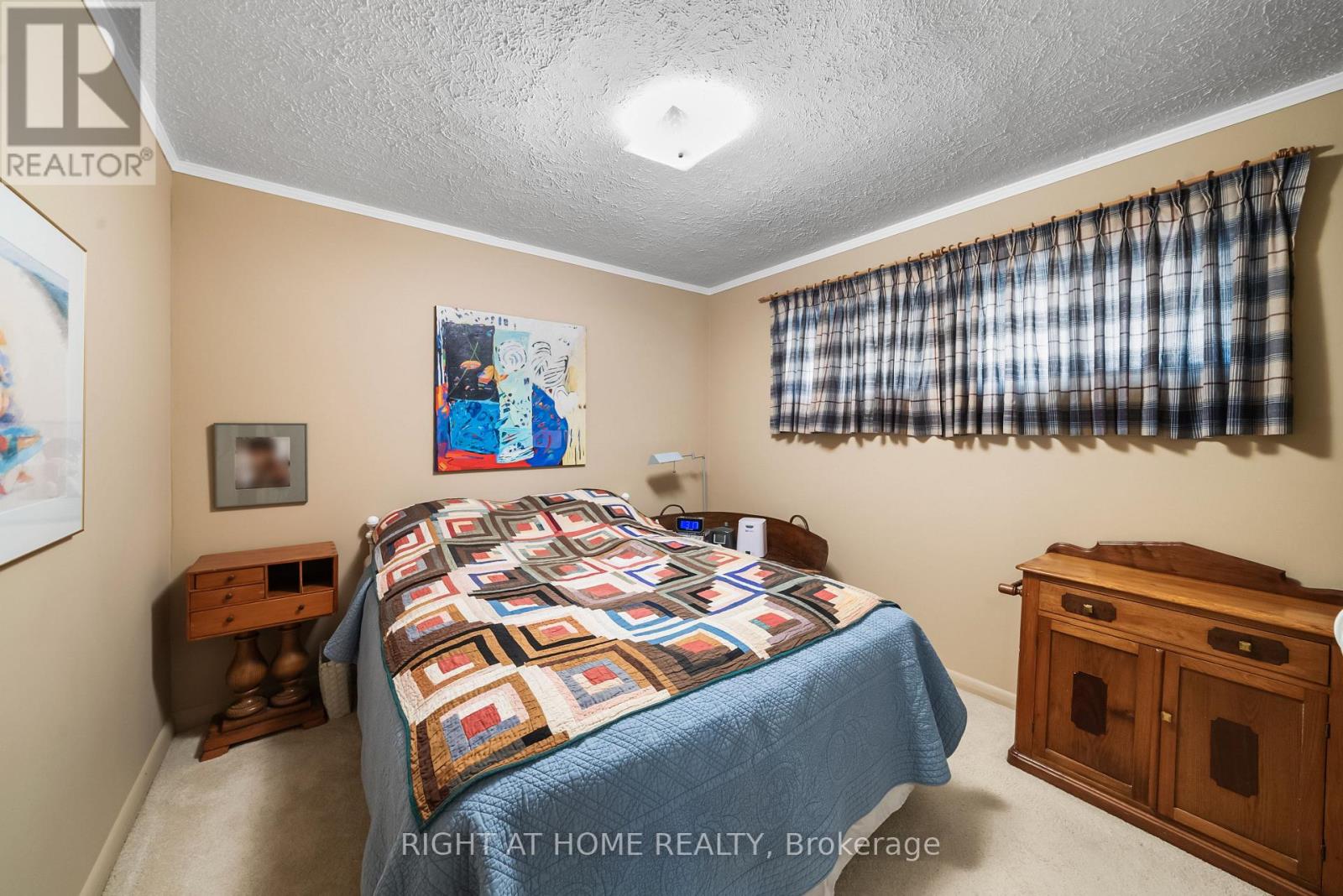 1002 Dunlop Street, Whitby, Ontario  L1N 1T3 - Photo 18 - E12894560