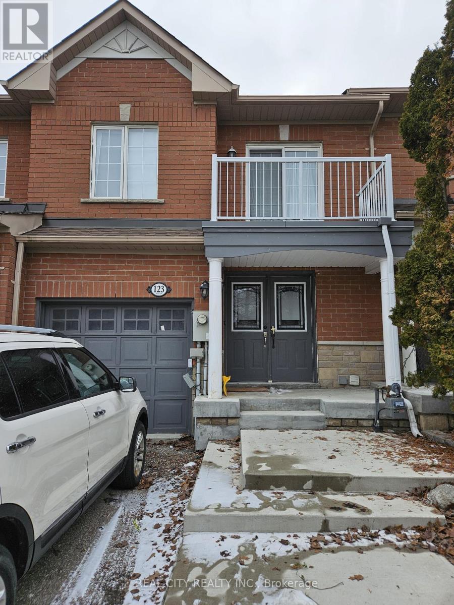 123 CHECKERBERRY CRESCENT, brampton (sandringham-wellington), Ontario