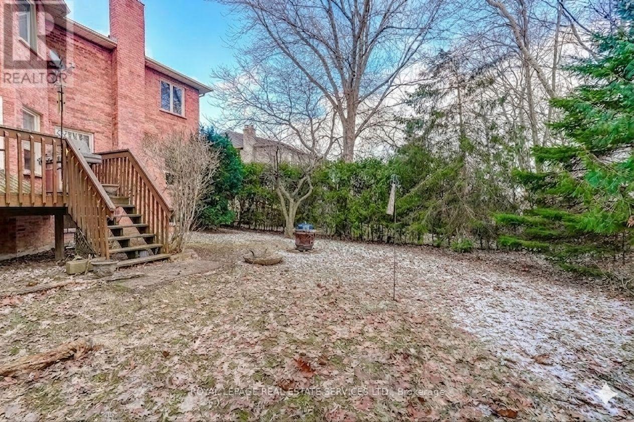 9 Morrison Creek Crescent, Oakville, Ontario  L6H 4C2 - Photo 43 - W12896146