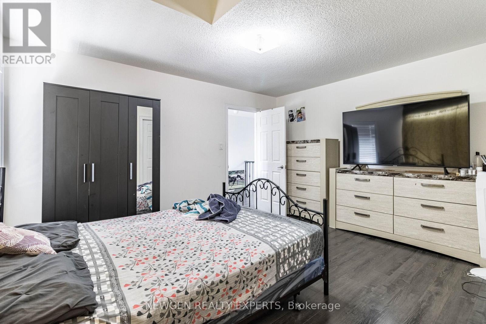 30 Rampart Drive, Brampton (Vales Of Castlemore North), Ontario  L6P 2Z1 - Photo 40 - W12896628