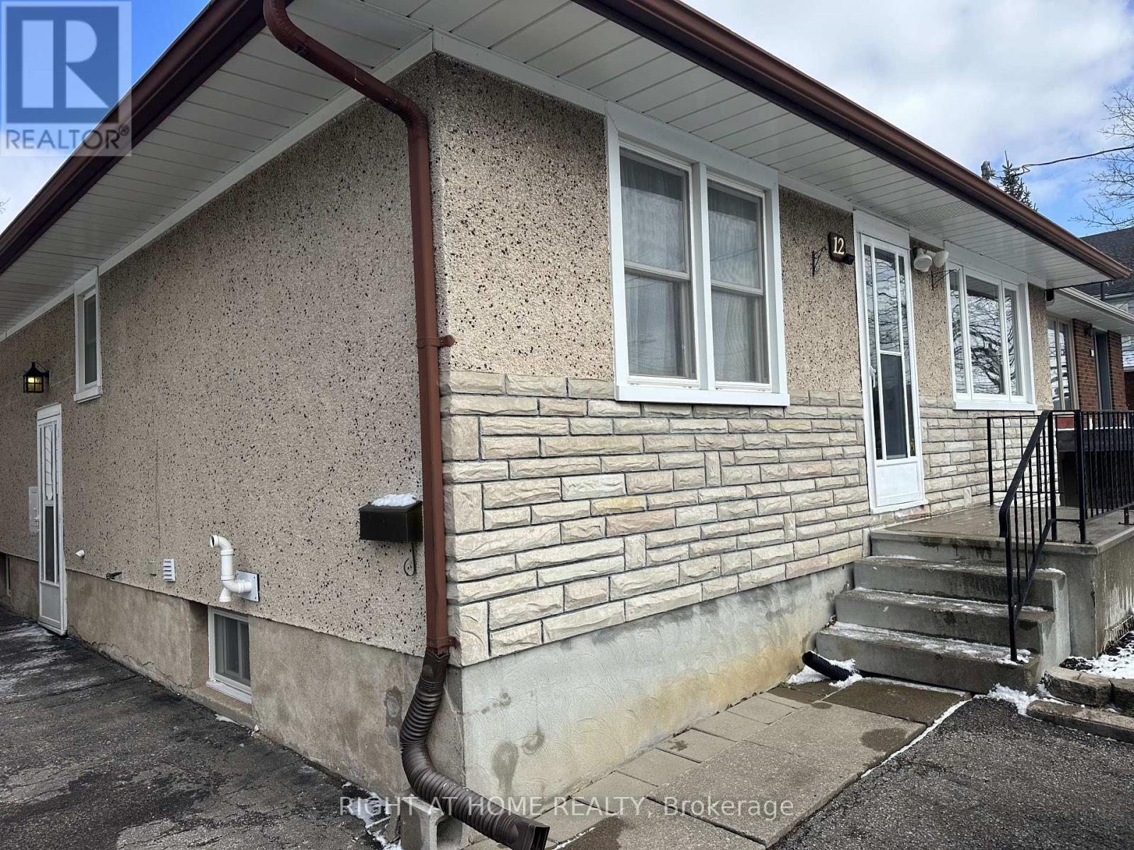 12 Vera Street, St. Catharines, Ontario  L2S 1C4 - Photo 16 - X12897016