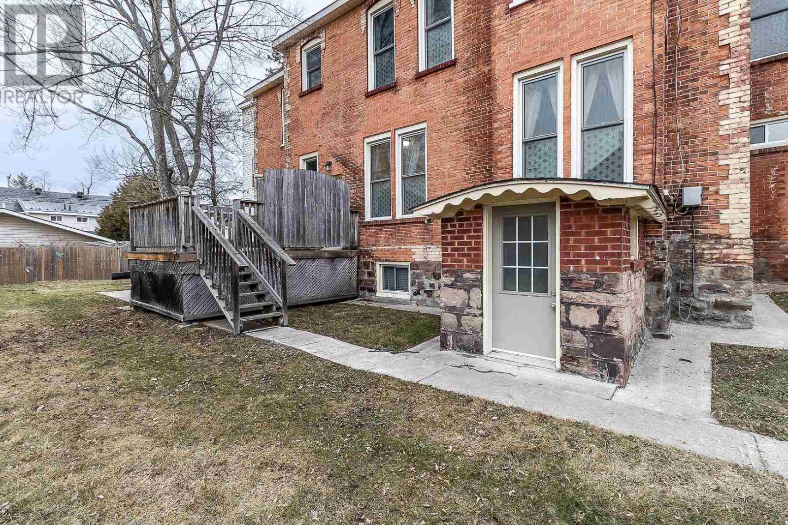 151 Woodward Ave, Sault Ste. Marie, Ontario  P6A 3T6 - Photo 9 - SM252620