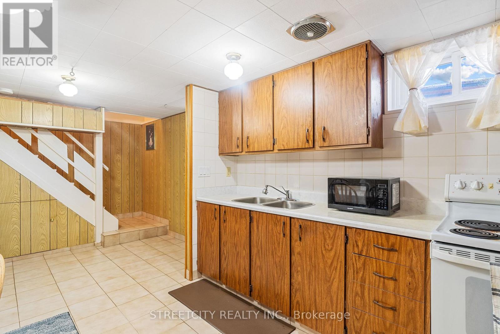 306 Burlington Crescent, London South (South J), Ontario  N5Z 3G5 - Photo 26 - X12896778