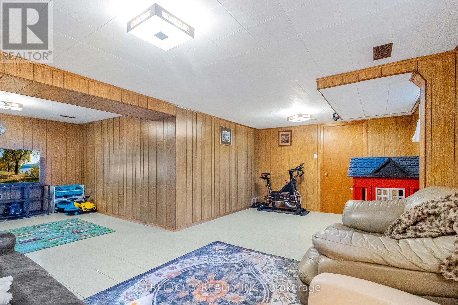 306 Burlington Crescent, London South (South J), Ontario  N5Z 3G5 - Photo 29 - X12896778