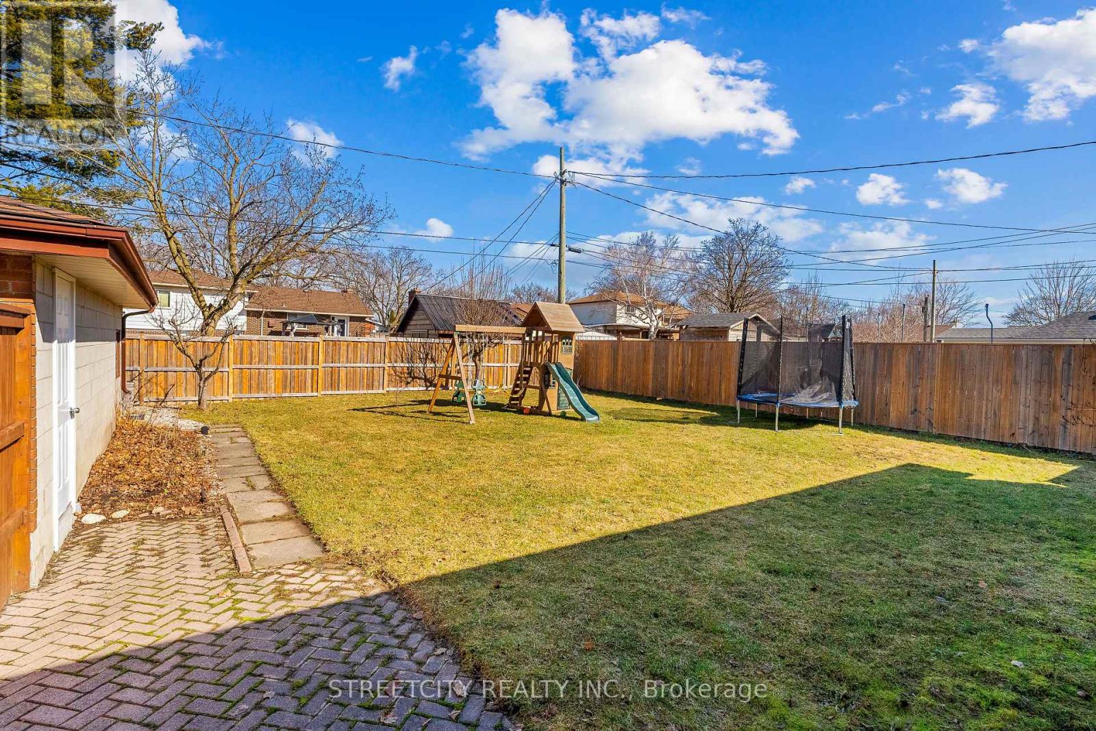 306 Burlington Crescent, London South (South J), Ontario  N5Z 3G5 - Photo 38 - X12896778