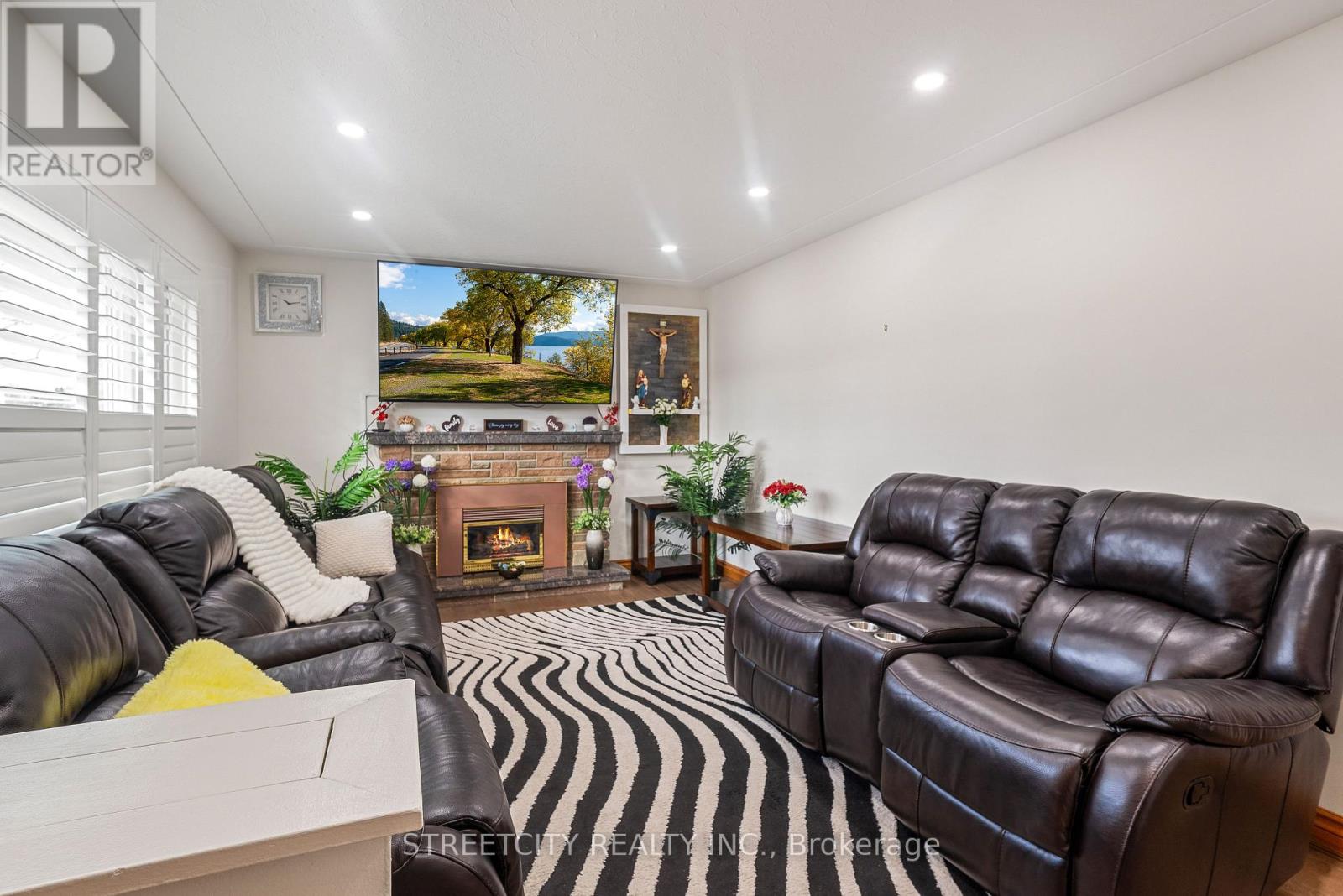 306 Burlington Crescent, London South (South J), Ontario  N5Z 3G5 - Photo 8 - X12896778