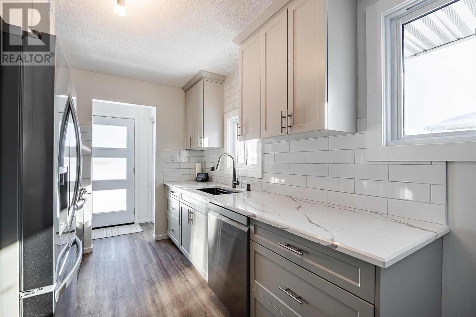 93 Pozzebon Cres, Sault Ste. Marie, Ontario  P6C 6B4 - Photo 10 - SM260498