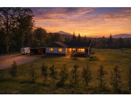 <div class="price">$2,550,000</div> 9386 Clay Street, Mission<br><div style="margin-bottom:8px;"><small>Century 21 Creekside Realty Ltd.</small></div><div class='bed_bath'>5 Bed | 2 Bath</div>