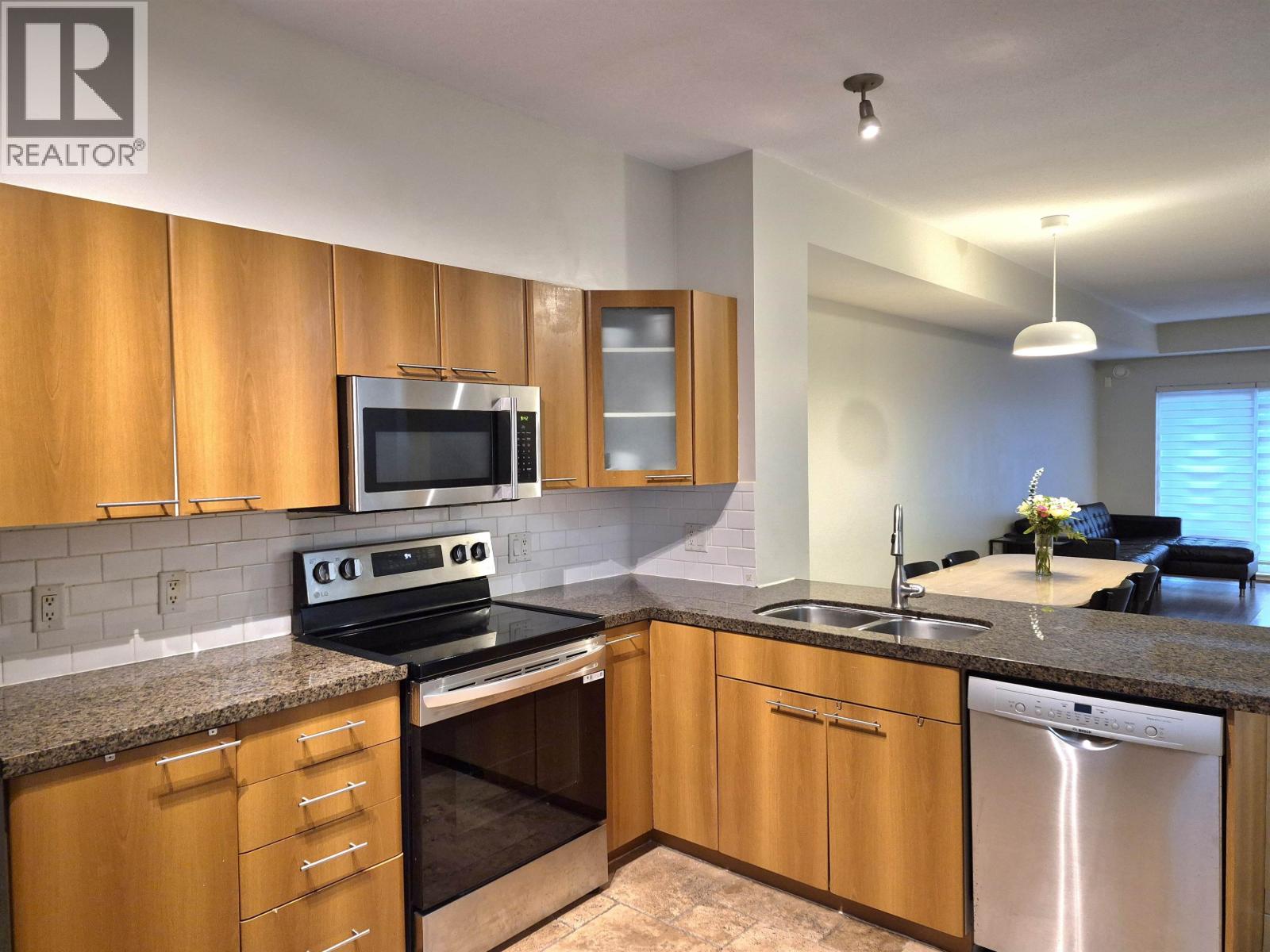 124 2000 Panorama Drive, Port Moody, British Columbia  V3H 5J5 - Photo 9 - R3100961