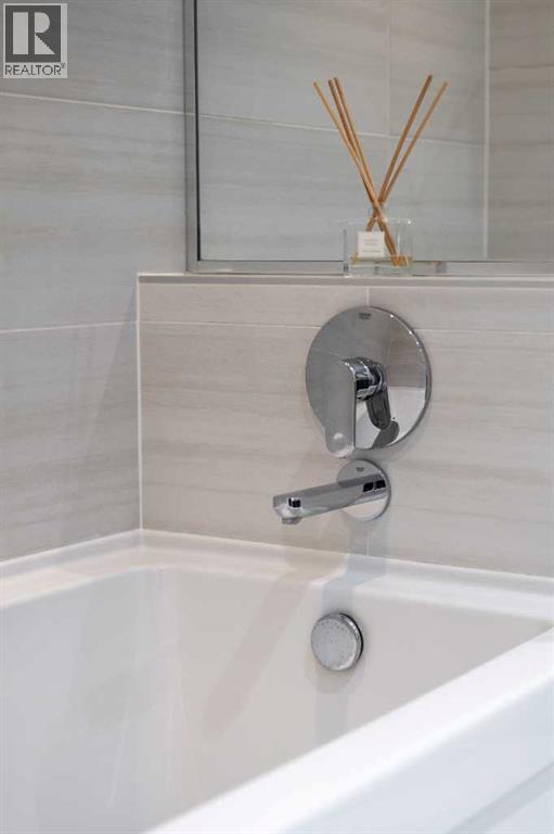 574 Riverfront Lane Se, Calgary, Alberta  T2G 1K1 - Photo 17 - A2291694