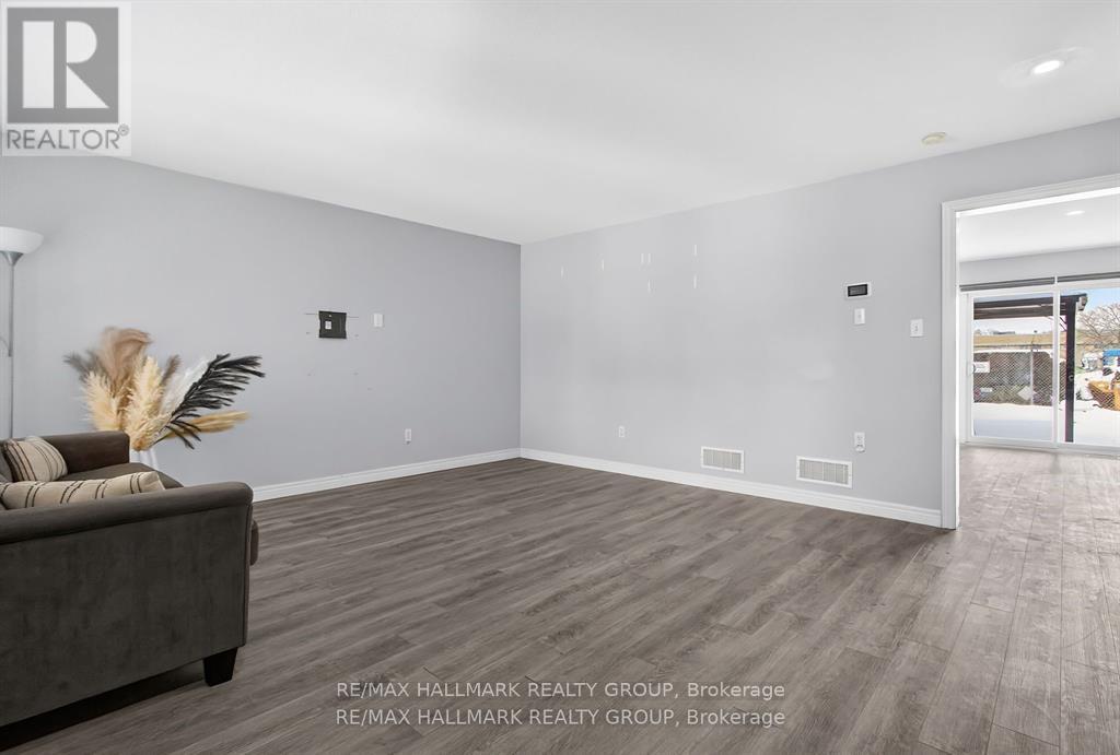 256 Mcmahen Street, London East (East G), Ontario  N5Y 0A2 - Photo 10 - X12897186