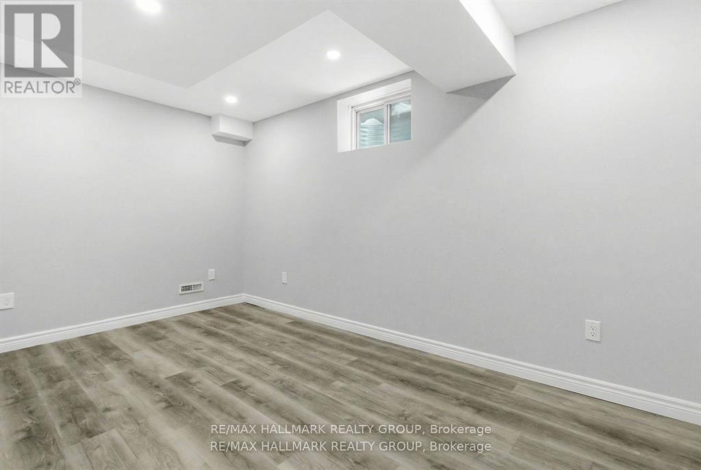 256 Mcmahen Street, London East (East G), Ontario  N5Y 0A2 - Photo 37 - X12897186