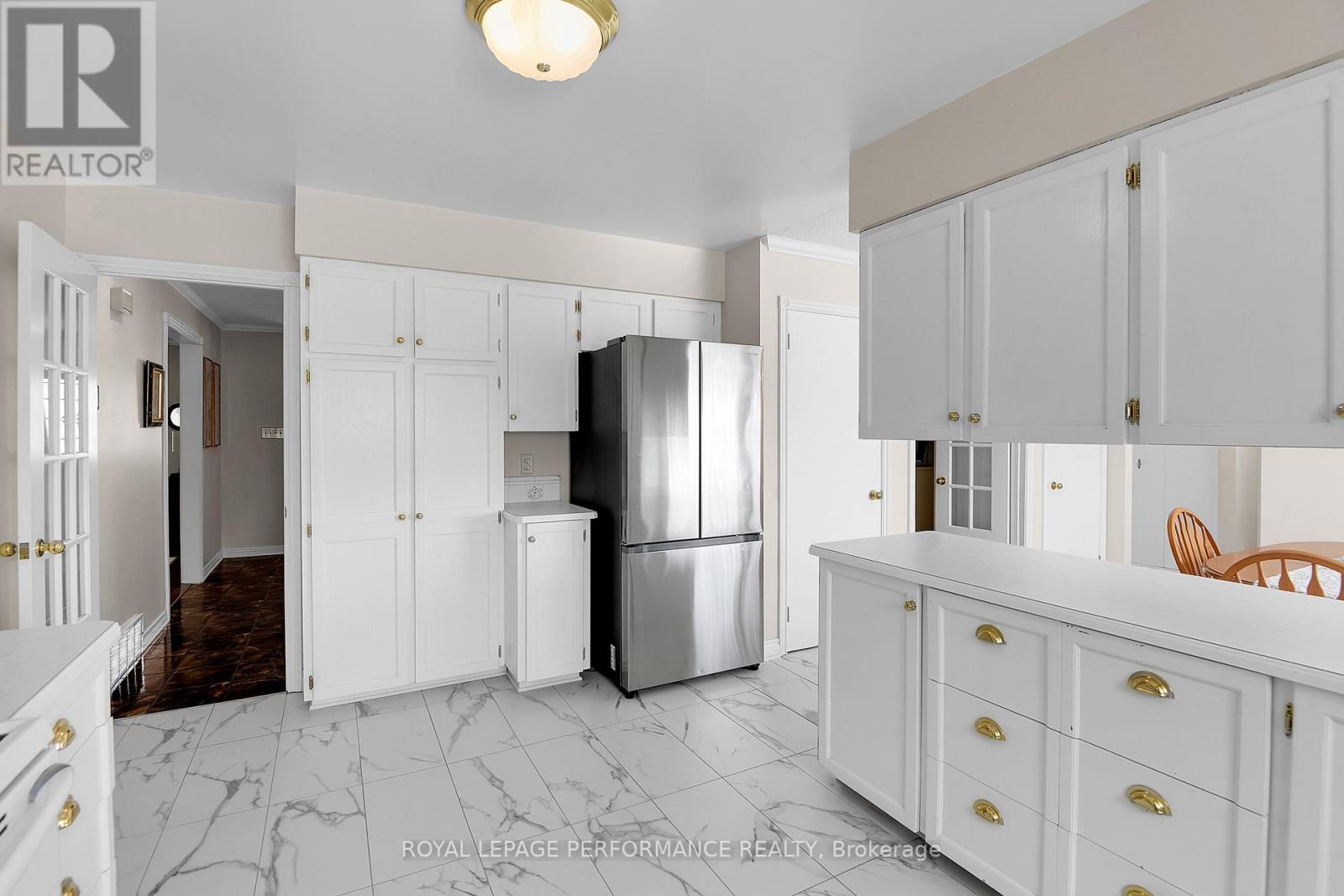 15 Woodfern Court, Ottawa, Ontario  K2H 8Y9 - Photo 12 - X12897204