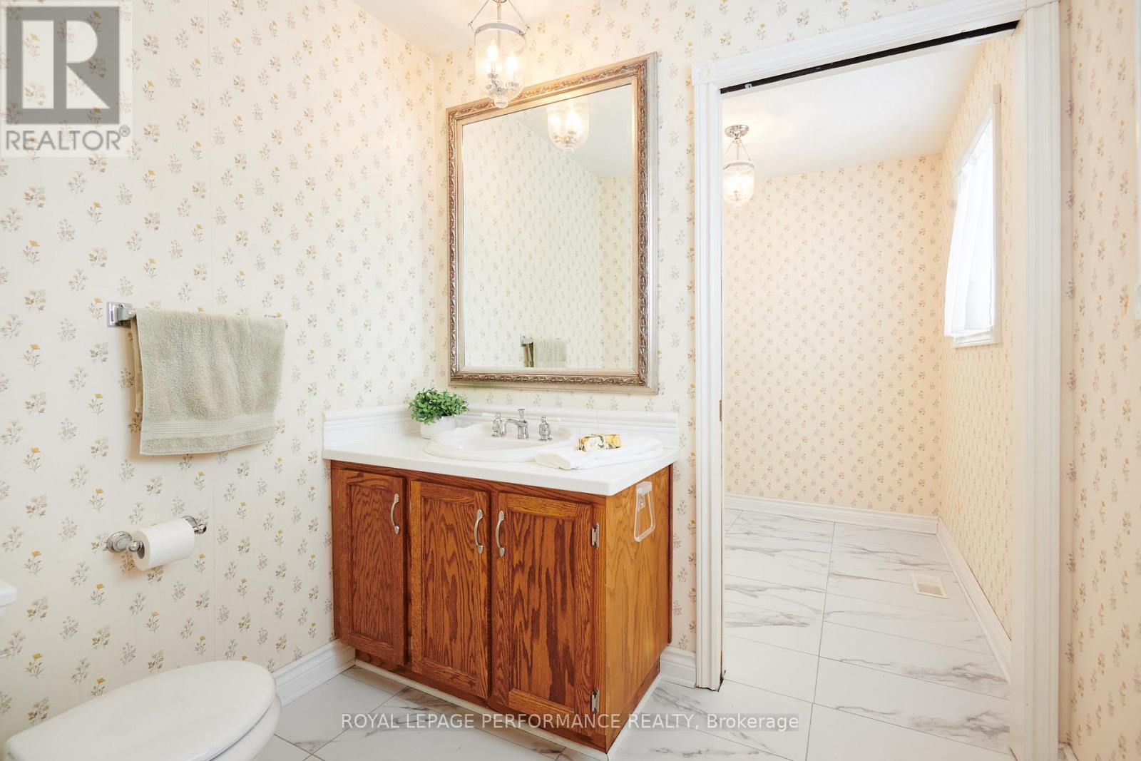 15 Woodfern Court, Ottawa, Ontario  K2H 8Y9 - Photo 18 - X12897204