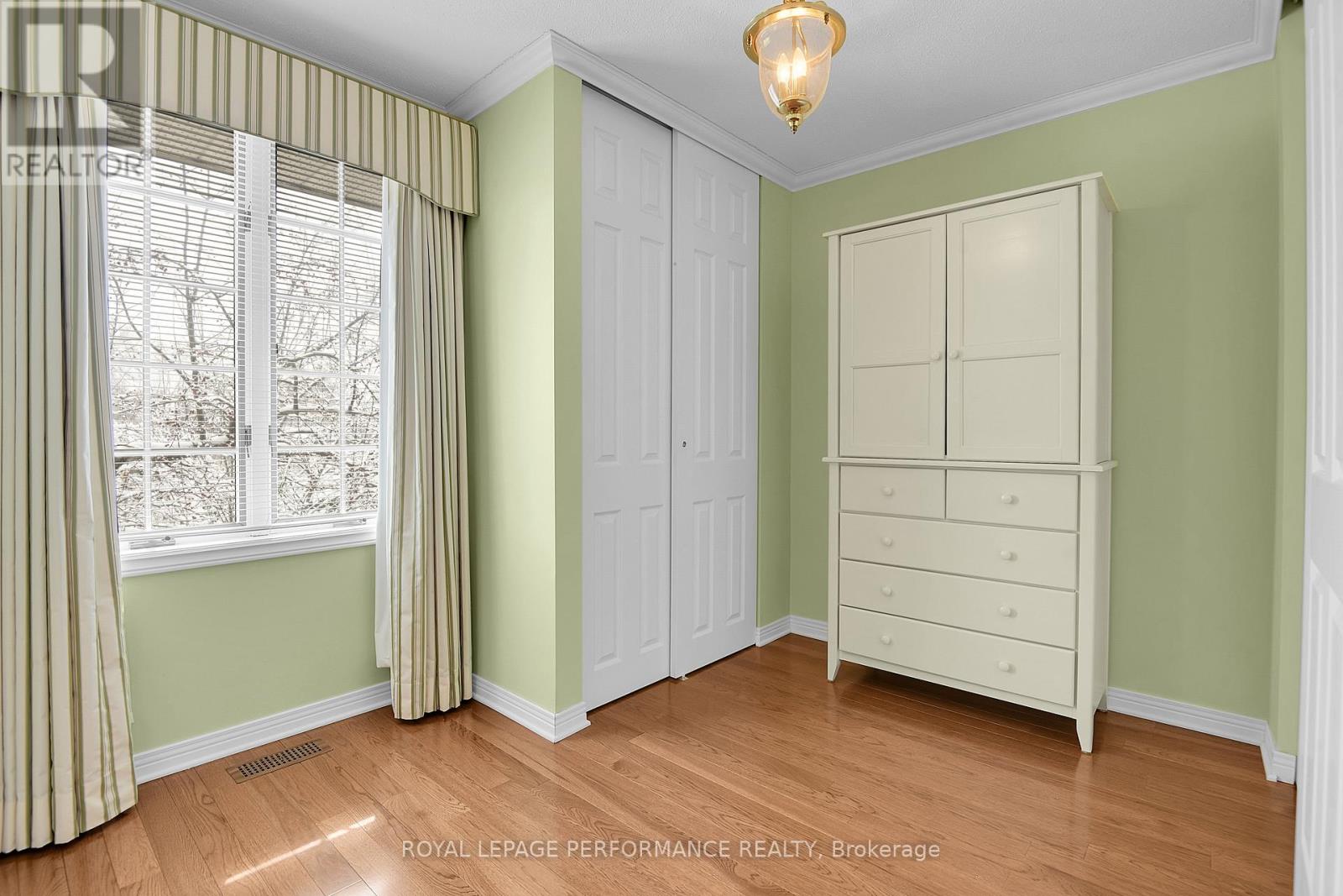 15 Woodfern Court, Ottawa, Ontario  K2H 8Y9 - Photo 23 - X12897204