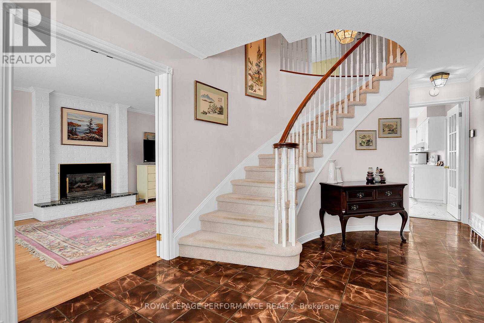 15 Woodfern Court, Ottawa, Ontario  K2H 8Y9 - Photo 5 - X12897204