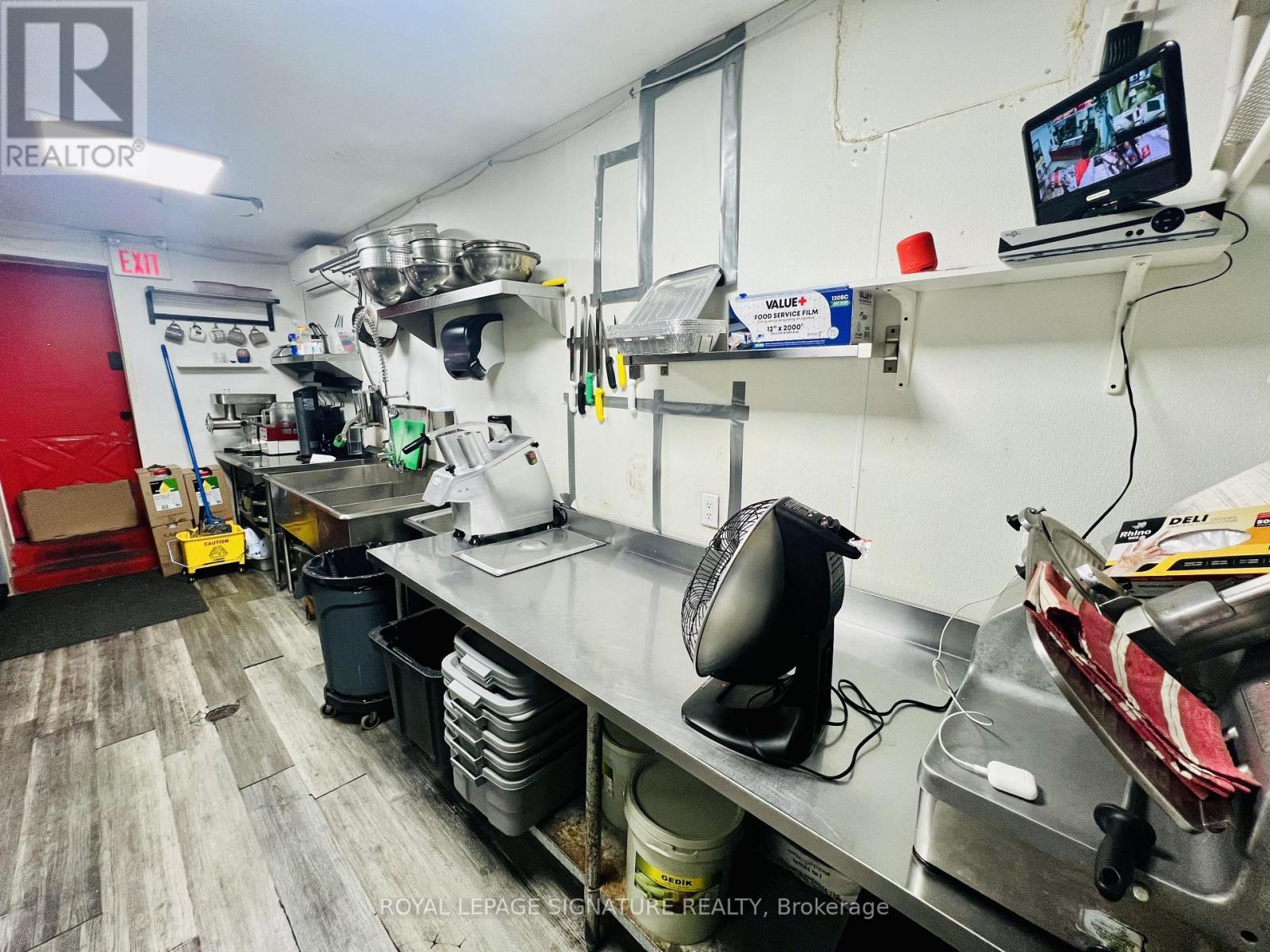 1132 Queen Street W, Toronto (Little Portugal), Ontario  M6J 1J3 - Photo 10 - C12897214