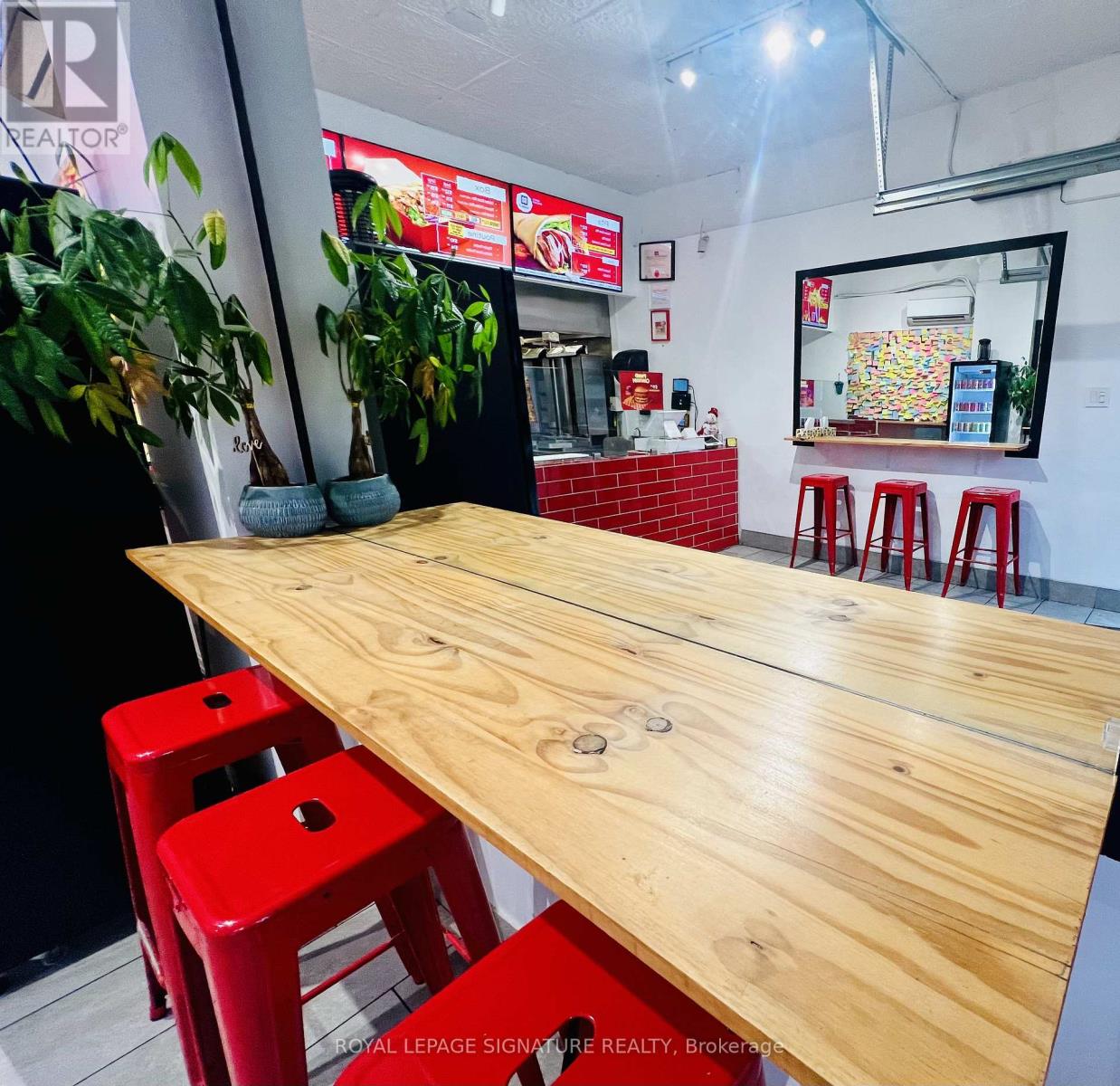 1132 Queen Street W, Toronto (Little Portugal), Ontario  M6J 1J3 - Photo 4 - C12897214