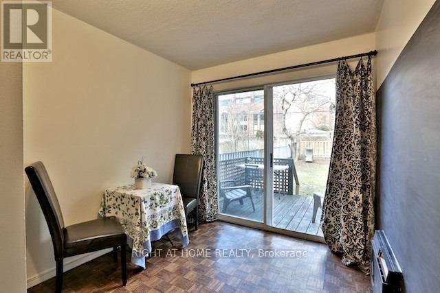 34 Macpherson Avenue, Toronto, Ontario  M5R 1W8 - Photo 4 - C12897254
