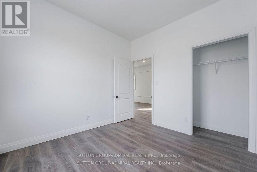 Upper 2 - 1930 Queen Street E, Toronto, Ontario  M4L 1H6 - Photo 17 - E12897194