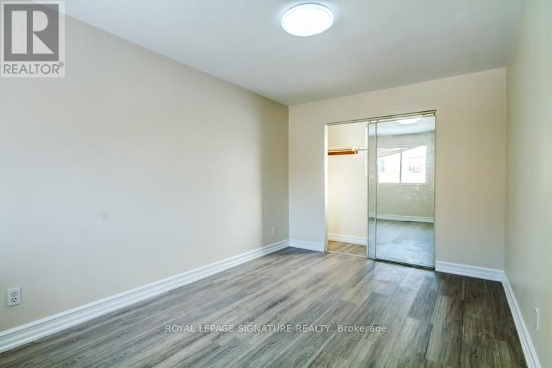 88 Westview Boulevard, Toronto, Ontario  M4B 3J1 - Photo 17 - E12897268