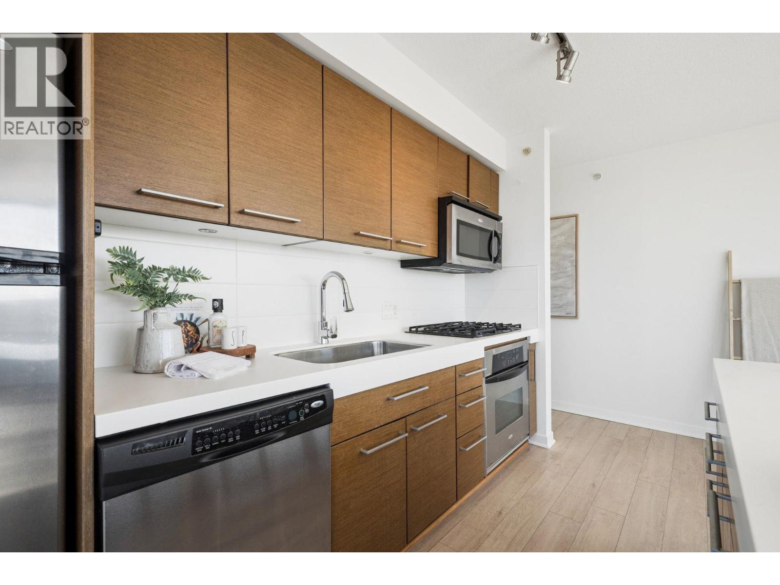 901 2770 Sophia Street, Vancouver, British Columbia  V5T 0A4 - Photo 11 - R3101223