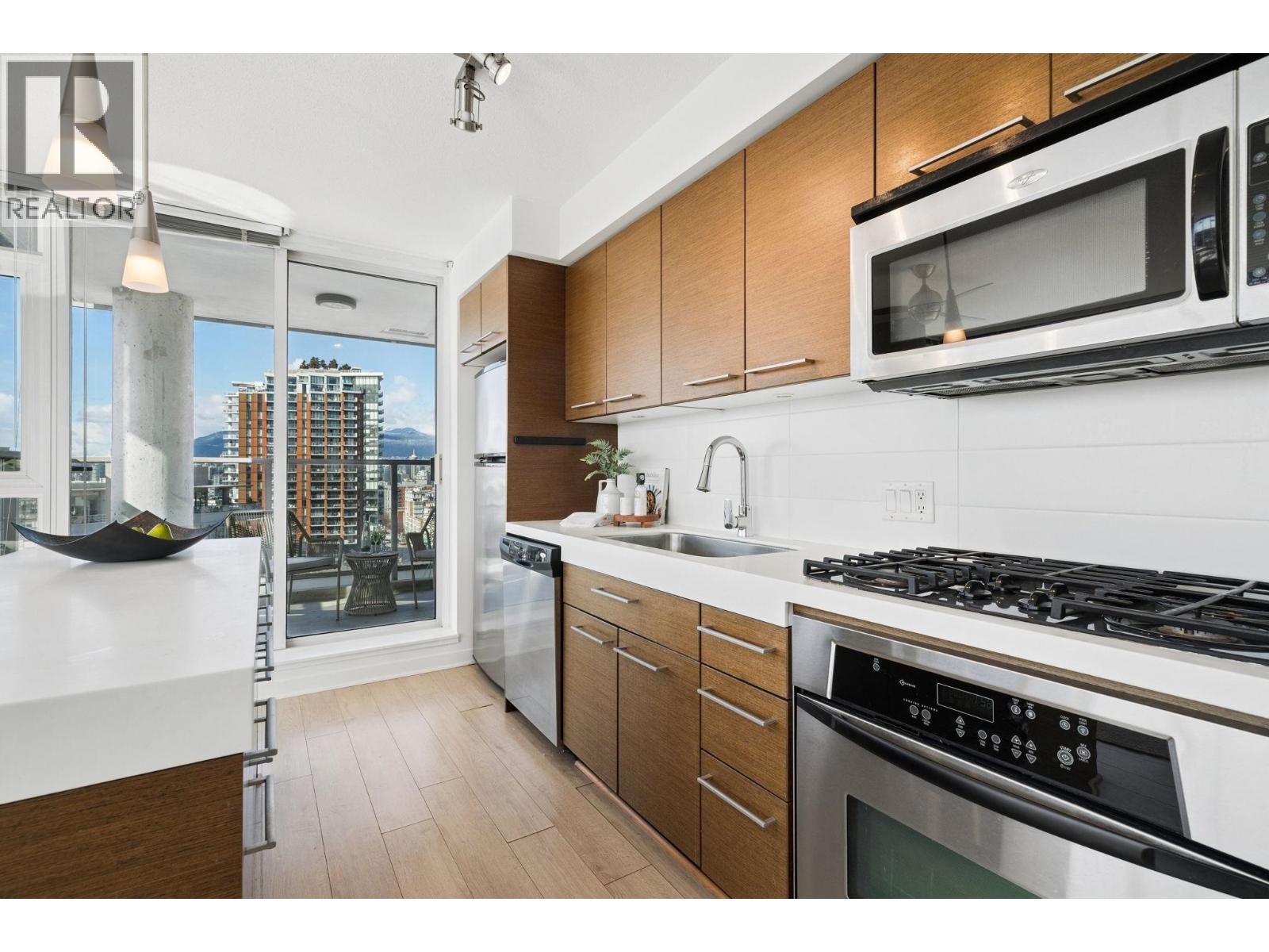 901 2770 Sophia Street, Vancouver, British Columbia  V5T 0A4 - Photo 12 - R3101223