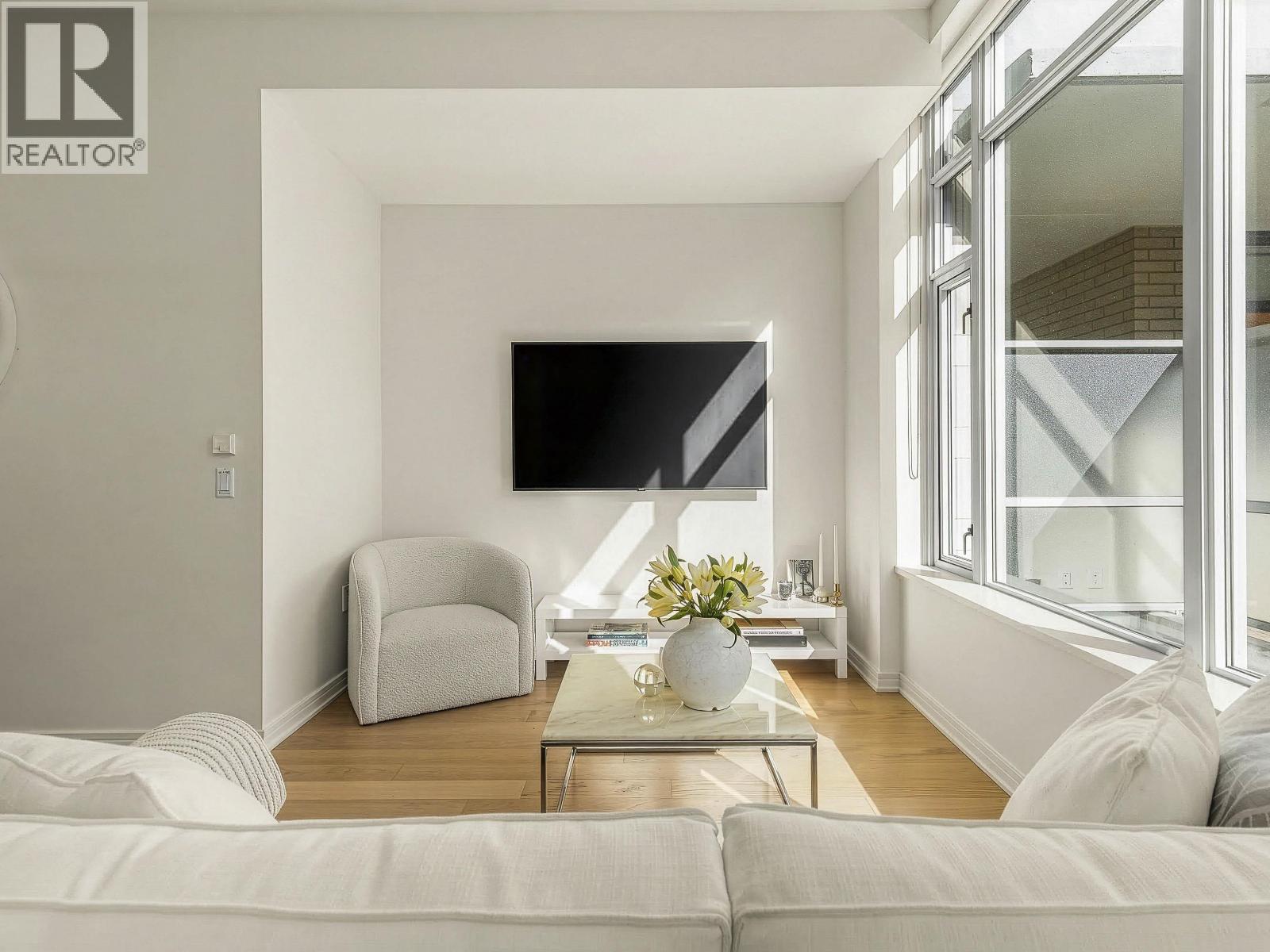 407 77 Walter Hardwick Avenue, Vancouver, British Columbia  V5Y 0C6 - Photo 2 - R3101225