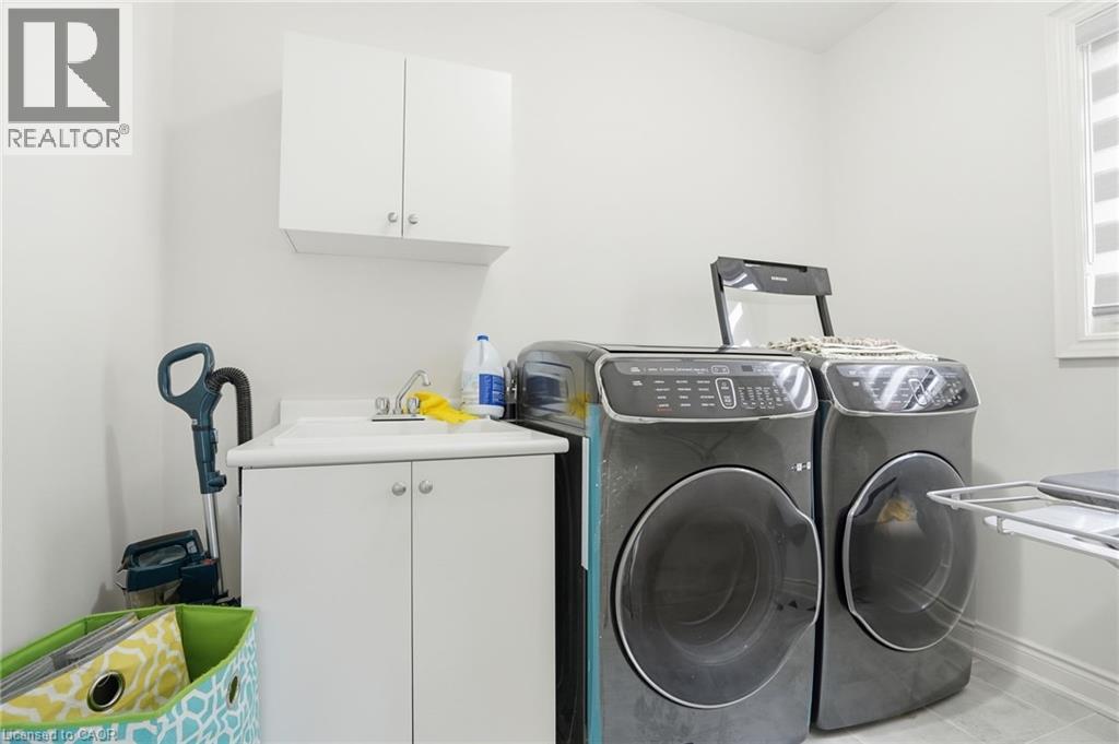 7 Grierson Trail, Waterdown, Ontario  L8B 1Z7 - Photo 36 - 40813325