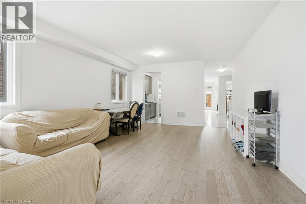 7 Grierson Trail, Waterdown, Ontario  L8B 1Z7 - Photo 4 - 40813325