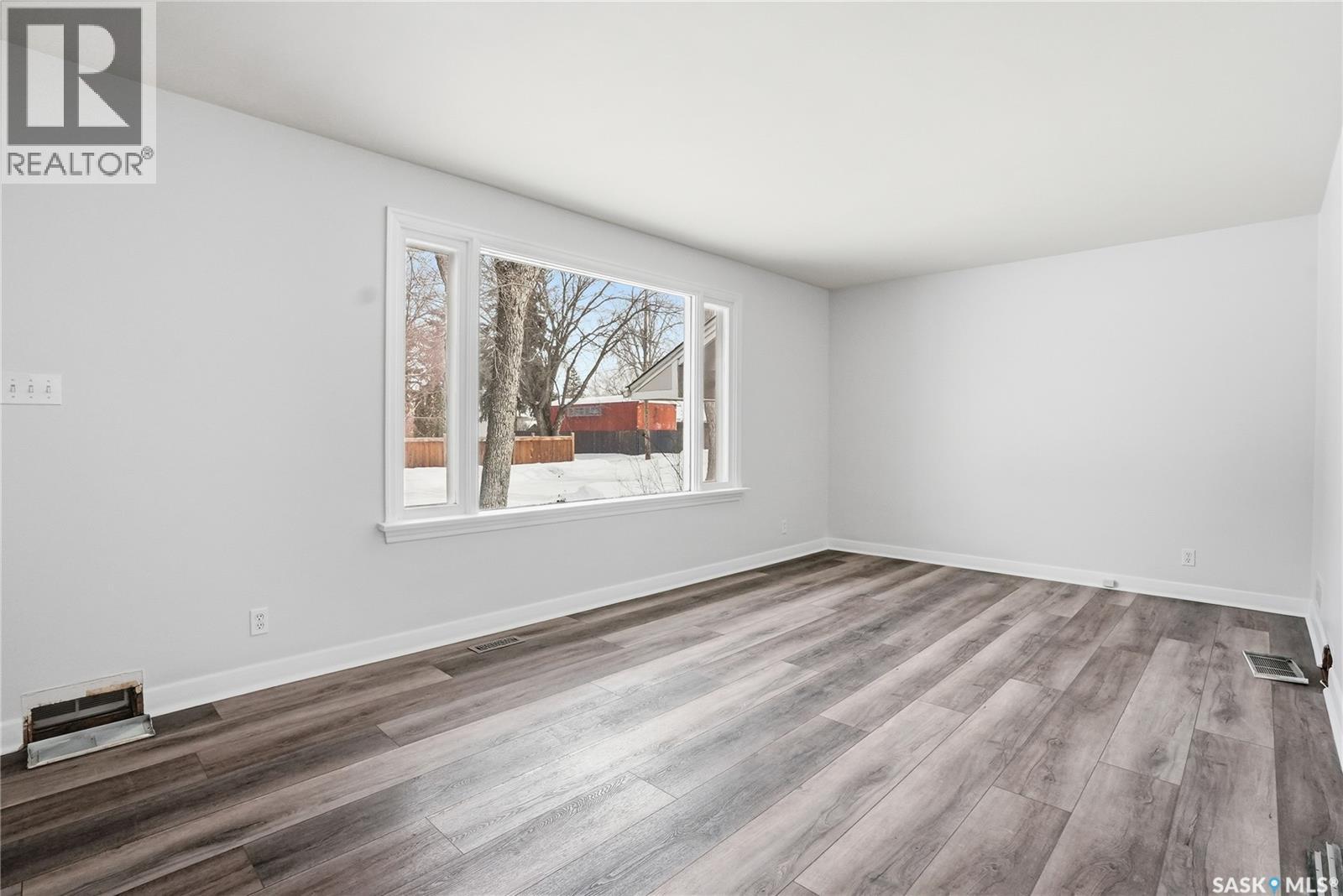 1501 Wiggins Avenue S, Saskatoon, Saskatchewan  S7H 2J7 - Photo 13 - SK030497