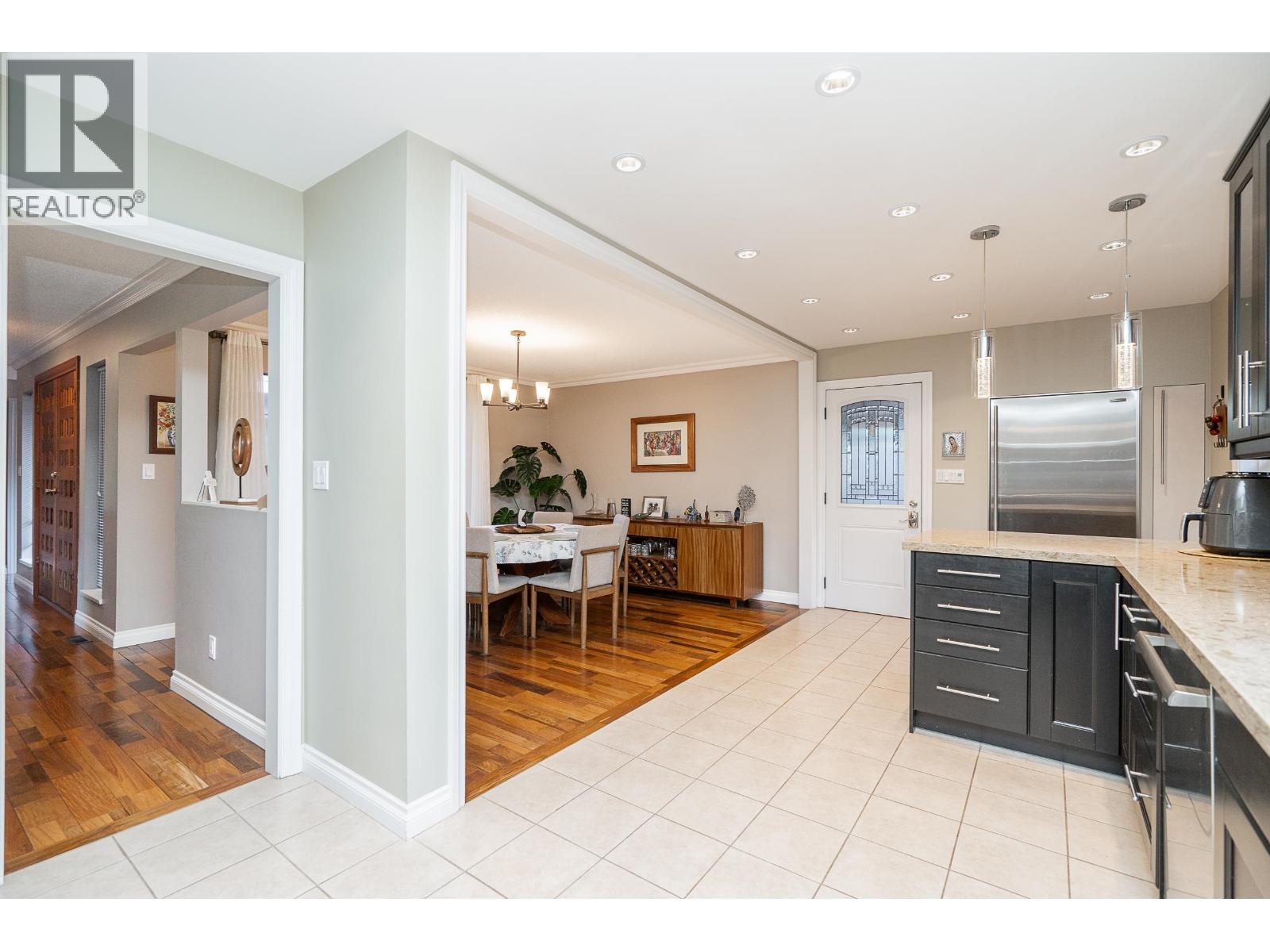 148 Roe Drive, Port Moody, British Columbia  V3H 3M8 - Photo 10 - R3101240