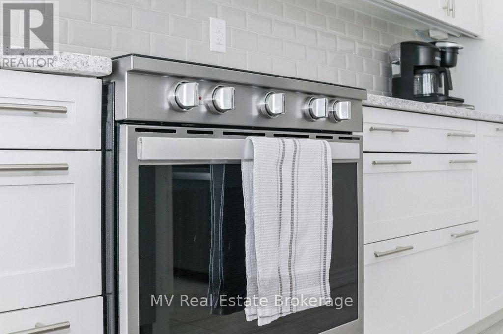 128 Farley Road, Centre Wellington, Ontario  N1M 0E8 - Photo 16 - X12897202