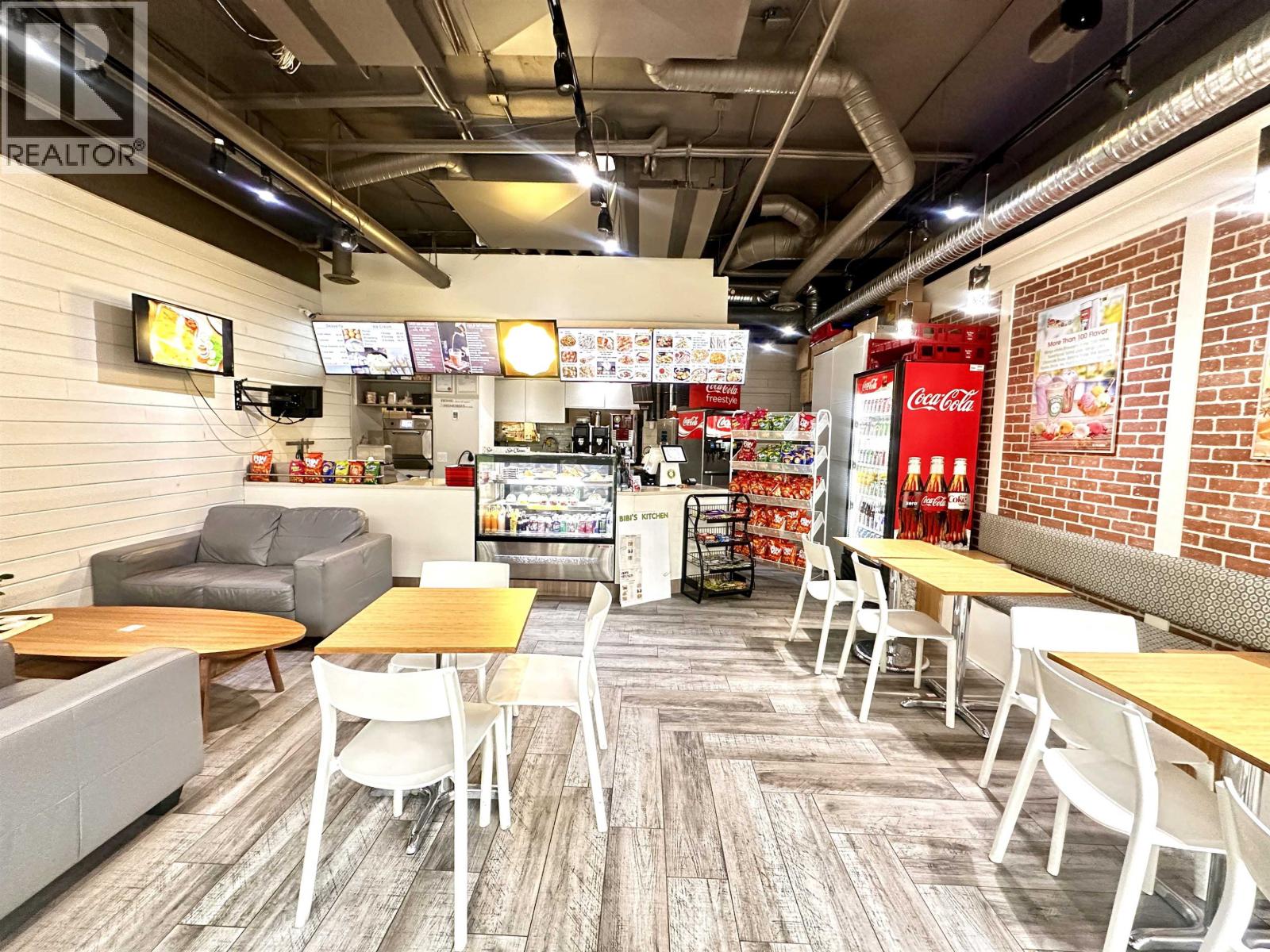 418 Terminal Avenue, Vancouver, British Columbia  V4A 0C1 - Photo 3 - C8077076