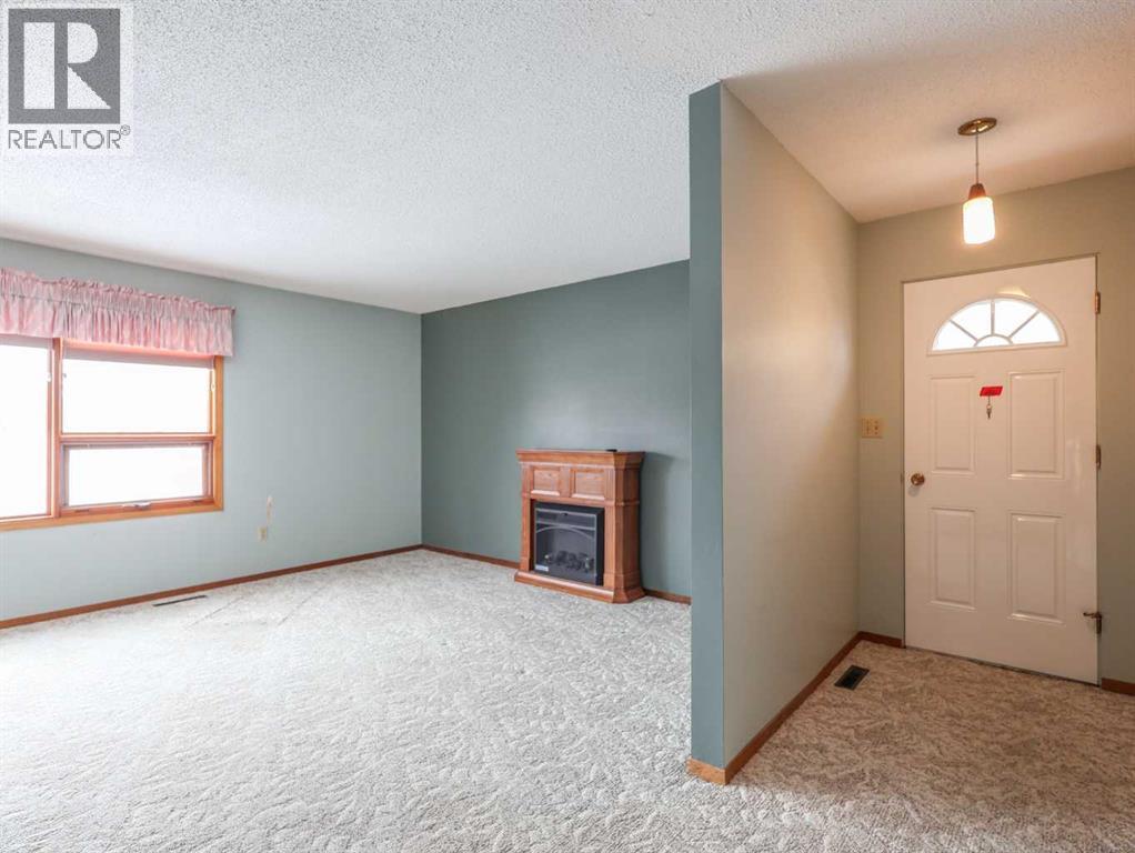 5718 40 Avenue, Stettler, Alberta  T4K 1H6 - Photo 10 - A2290132