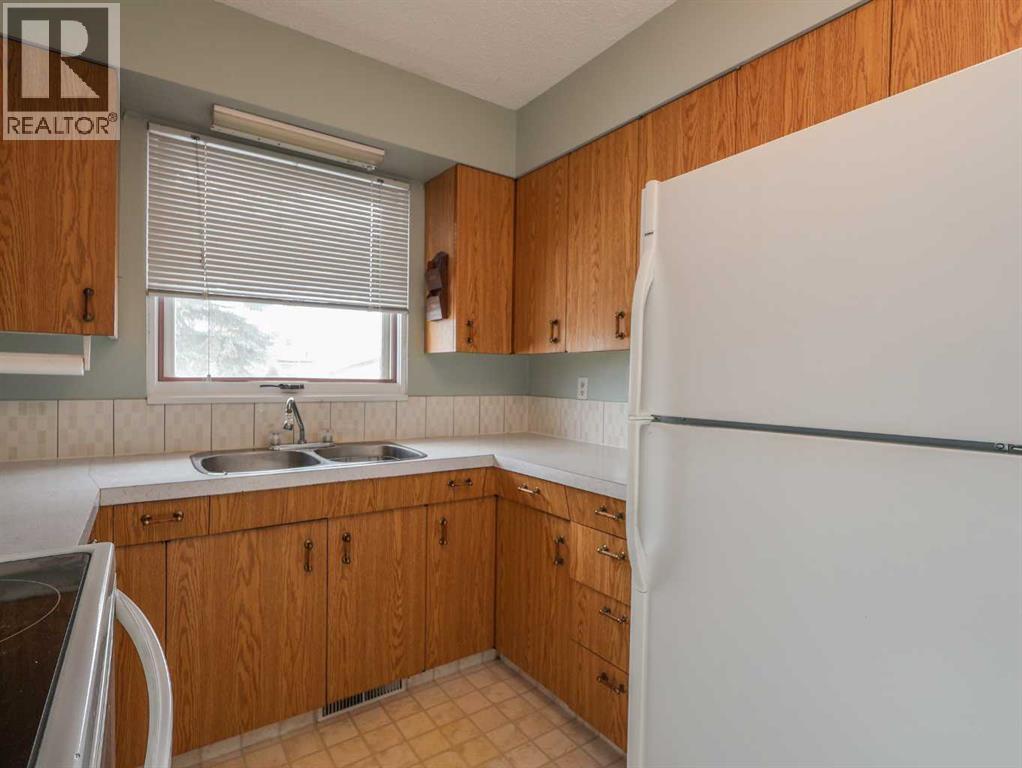 5718 40 Avenue, Stettler, Alberta  T4K 1H6 - Photo 12 - A2290132