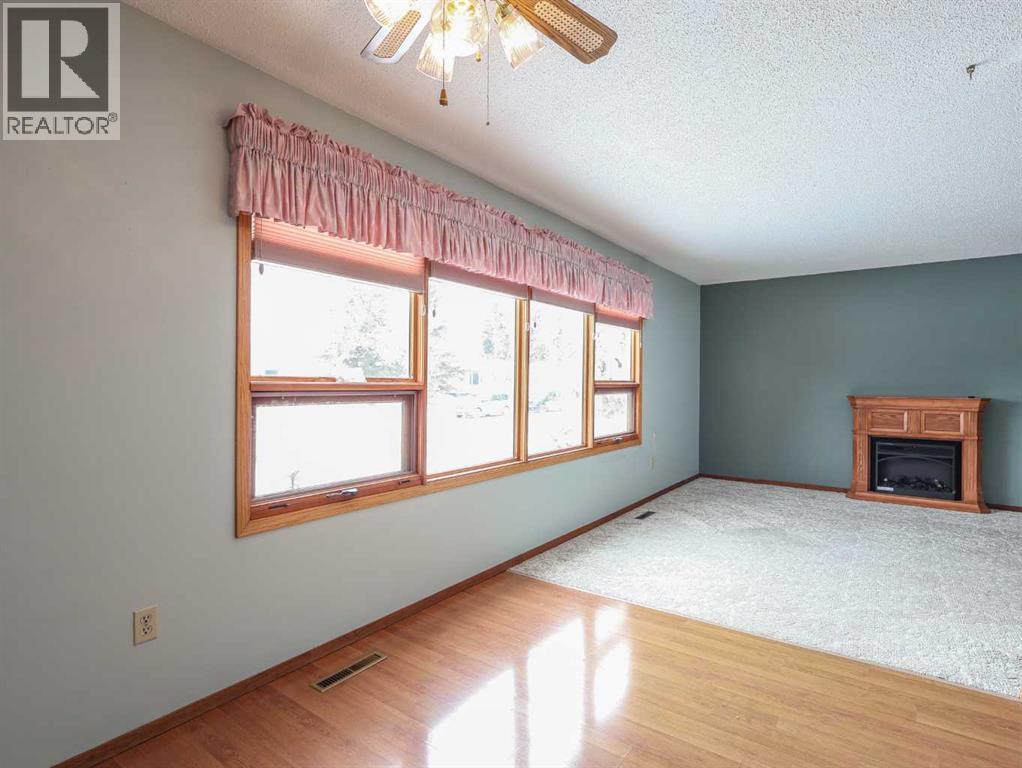 5718 40 Avenue, Stettler, Alberta  T4K 1H6 - Photo 9 - A2290132