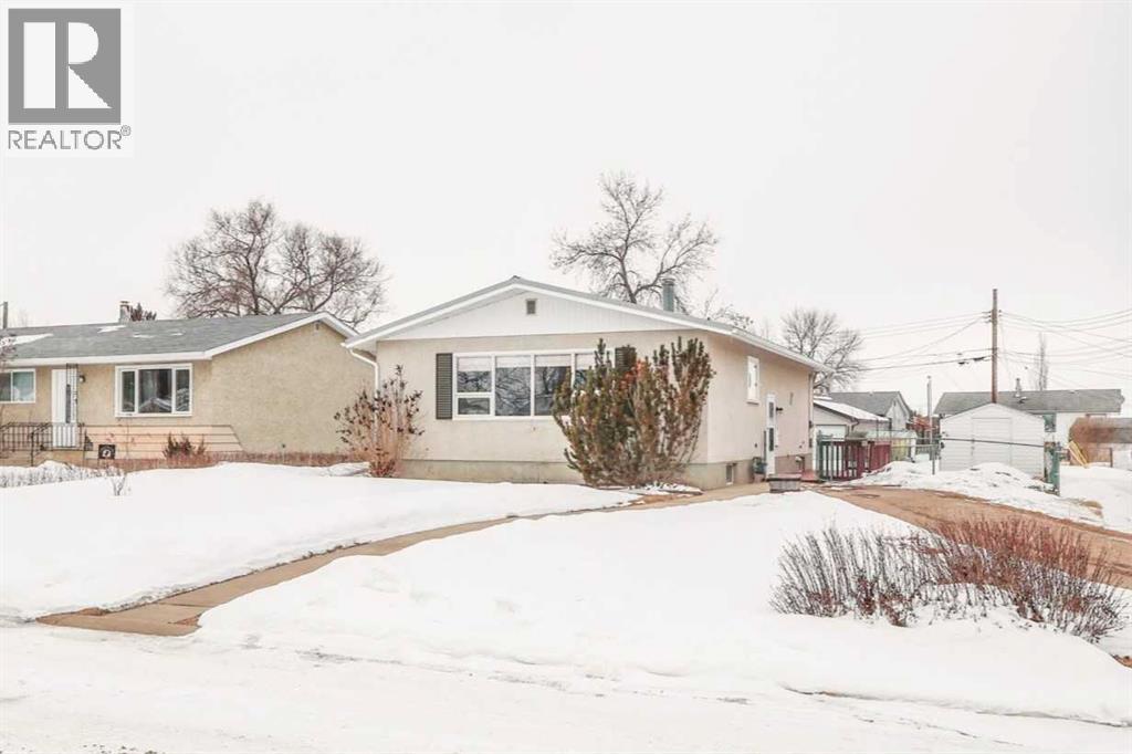 5718 40 Avenue, Stettler, Alberta  T4K 1H6 - Photo 1 - A2290132