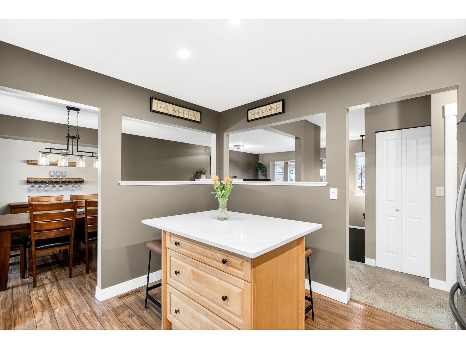 9382 209b Street, Langley, British Columbia  V1M 1R8 - Photo 8 - R3100230