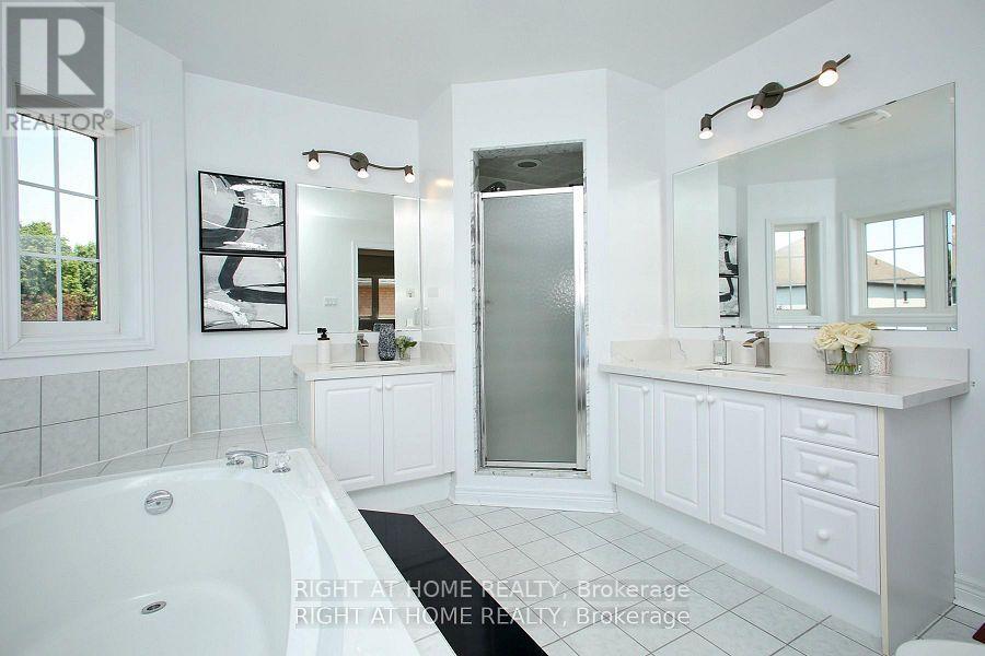 6 Pembrooke Road, Markham, Ontario  L6C 2L2 - Photo 15 - N12897252