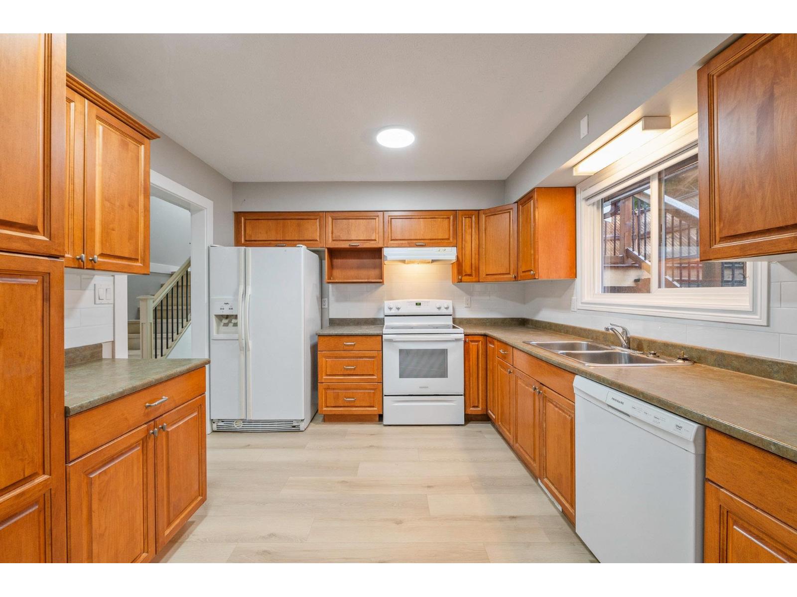 8024 Cedar Street, Mission, British Columbia  V2V 3N1 - Photo 8 - R3100451