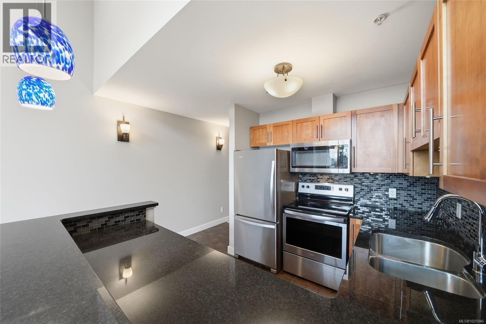 201 1629 Townsite Rd, Nanaimo, British Columbia  V9S 1N3 - Photo 17 - 1025946