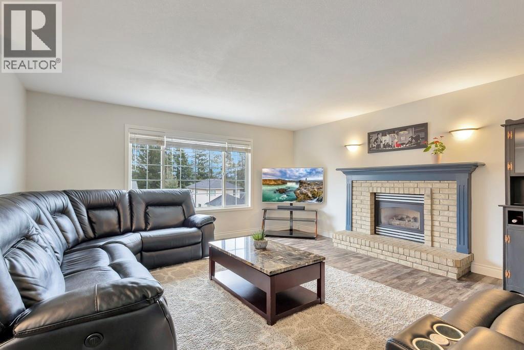 2133 Shannon Woods Way, West Kelowna, British Columbia  V4T 2R5 - Photo 2 - 10373746