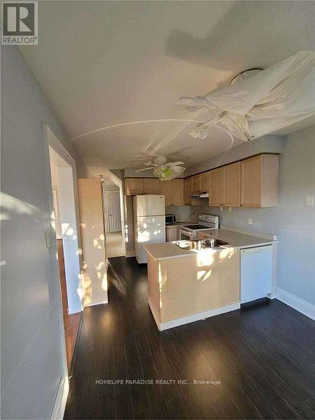 34 Castlehill Road, Brampton, Ontario  L6X 4E2 - Photo 6 - W12897192